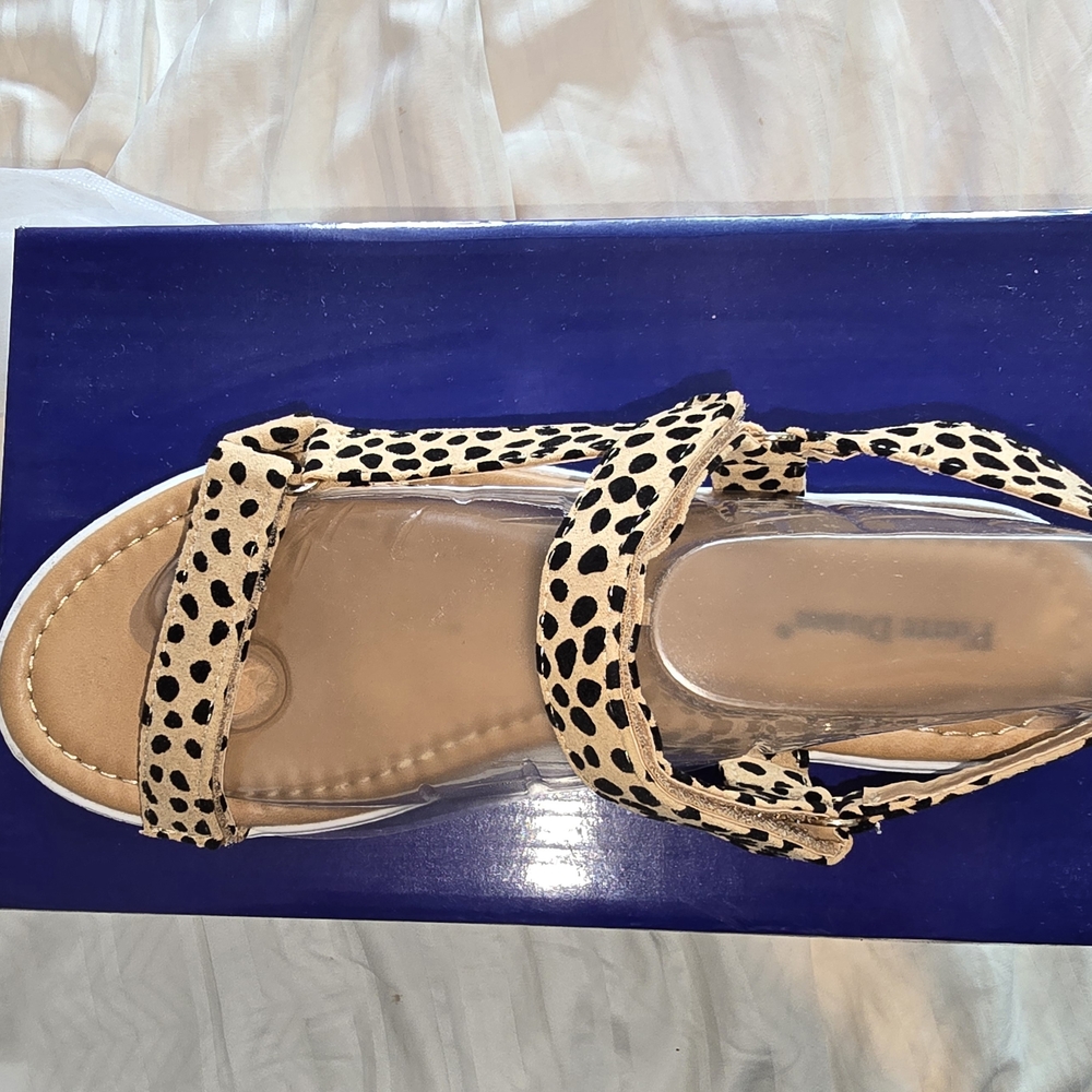 NEW Pierre Dumas Leopard Spot Strappy Sandals - Tan